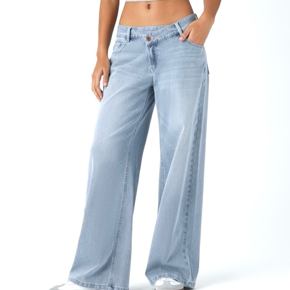 HALARA Sky Blue Flare Jeans